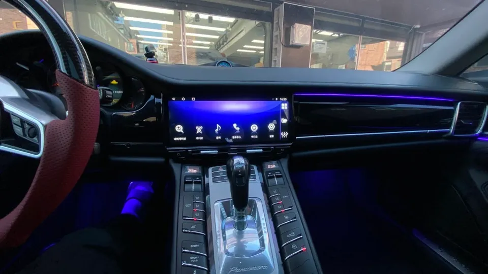 Porsche Panamera 970のAndroid Auto・CarPlay取付事例 施工写真 1-2