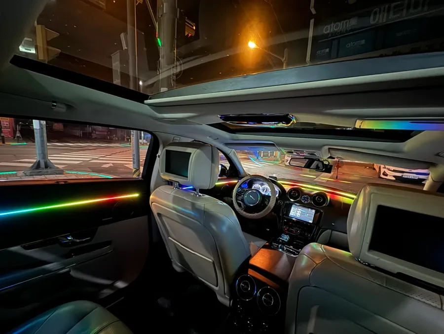 Jaguar XJL ambient lighting - Jaguar XJL Ambient Lighting Review — Enhanced Interior Mood photo 5