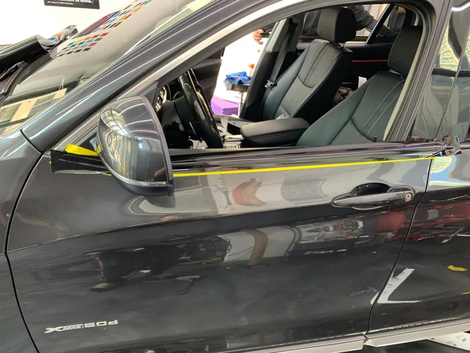 BMW X4 F26 chrome delete - BMW X4 Chrome Delete Review: Gloss Black Styling photo 3