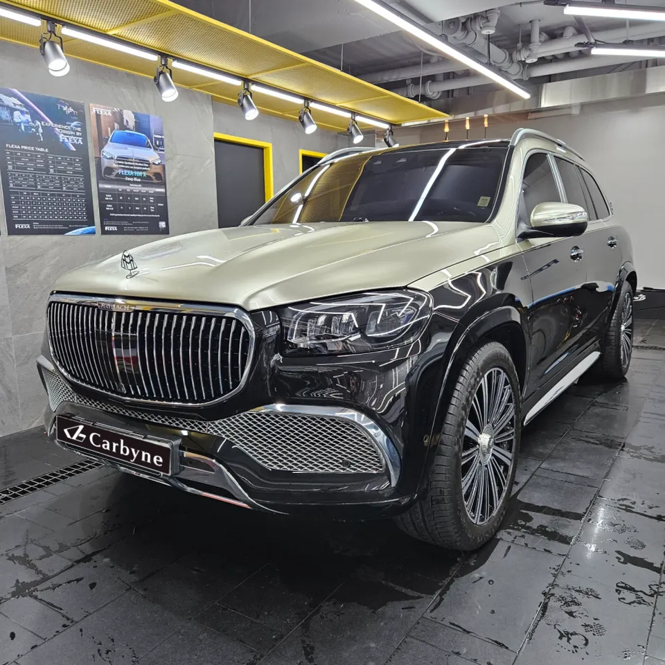 Mercedes-Benz Maybachのカーラッピング事例：シャンパンゴールドのツートン 施工写真 1-2
