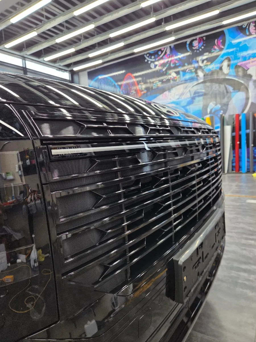Hyundai Palisadeのカーラッピング事例｜クローム除去で印象激変 施工写真 1-3