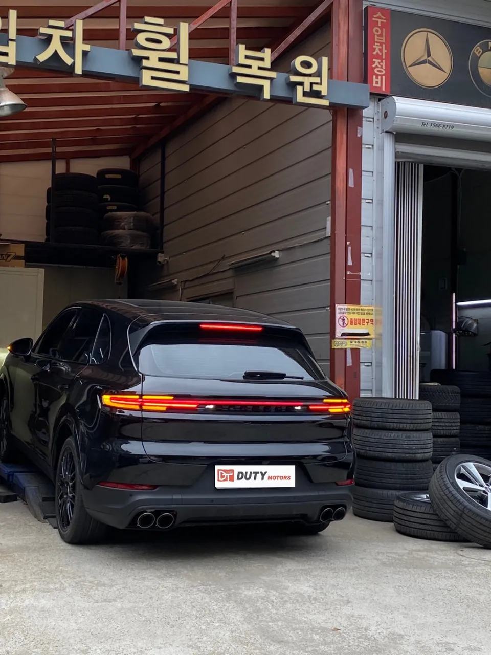 Porsche Cayenne E3のホイールリペア・塗装事例 施工写真 2-2
