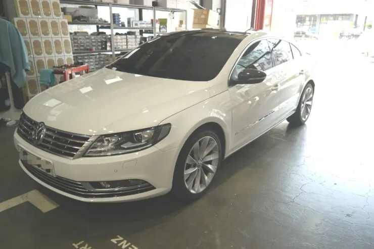 Volkswagen CC Custom Steering Wheel Upgrade Review