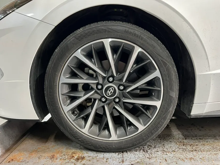 Hyundai Sonata DN8  - Hyundai Sonata DN8 Tire Replacement Review - Sailun Inspire photo 3