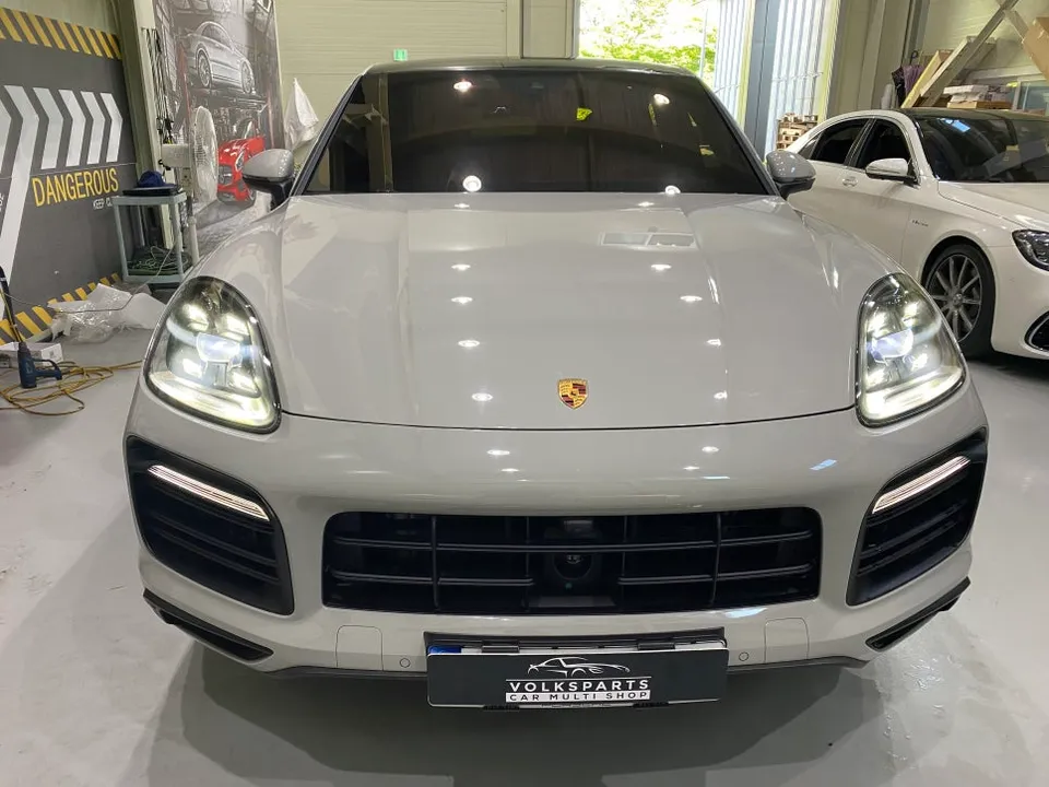 Porsche Cayenne E3 Dash Cam Installation Review — Enhanced Securi
