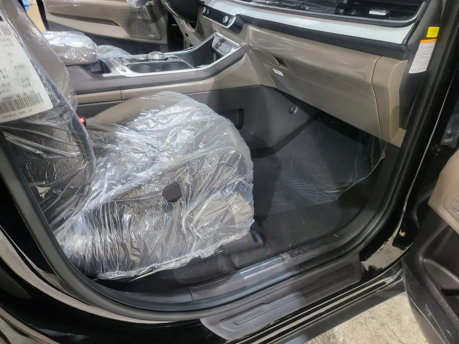 Kia Carnival KA4 seat ventilation - Kia Carnival KA4 Seat Climate Upgrade Review photo 3