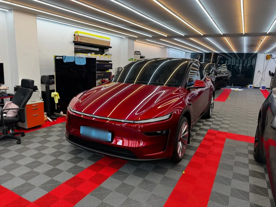 Tesla Model 3 PPF施工事例｜デュオトンで個性を演出 施工写真 6