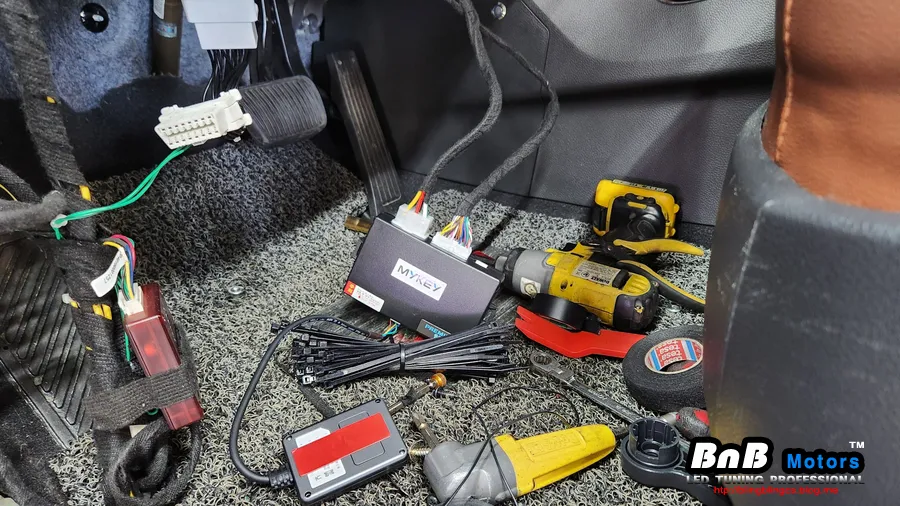 Hyundai Santa Fe DM oem options - Hyundai Santa Fe DM Remote Start Upgrade Review photo 3