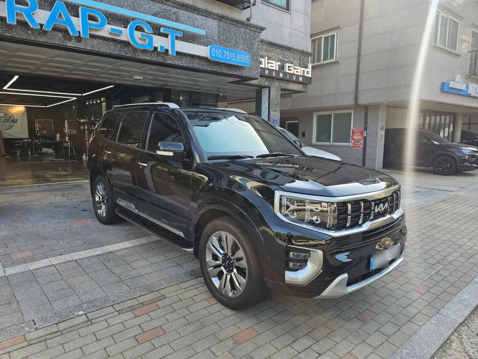 Kia Mohaveのカーフィルム施工事例｜費用目安・仕上がり 施工写真 2-2