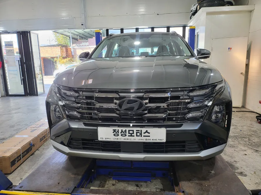 Hyundai Tucson NX4 body kit installation result