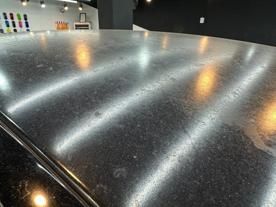 Mercedes-Benz CLSのPPF施工事例:ブラックPPFで美しく保護 施工写真 2-1