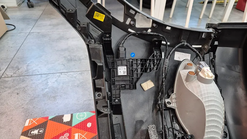 Hyundai IONIQ 5 oem options - Hyundai IONIQ 5 Factory Upgrade Review — Added Safety Features photo 4
