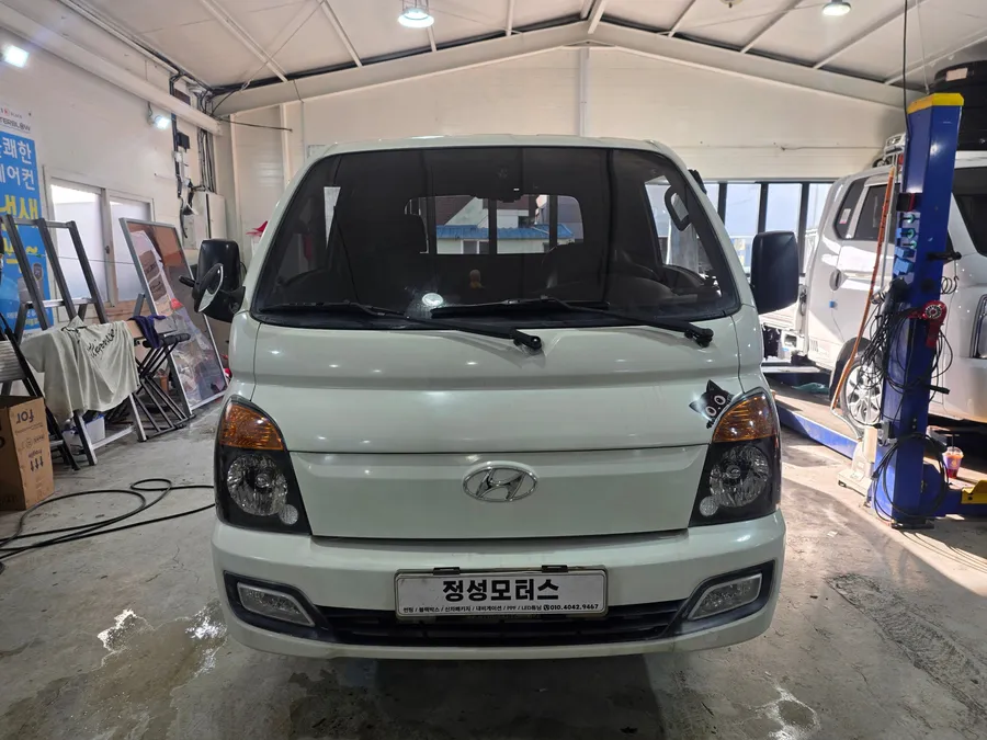 Hyundai Porter 2 ambient lighting installation result