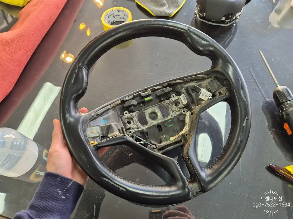 Maserati Levante Steering Wheel Customization Review photo 10