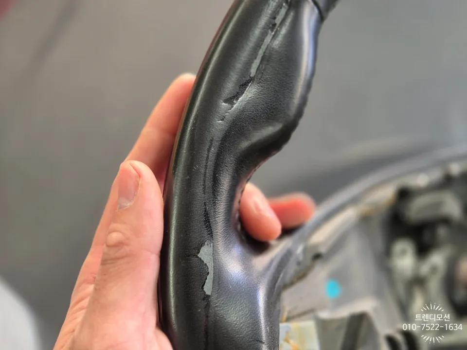 Maserati Levante Steering Wheel Customization Review photo 11