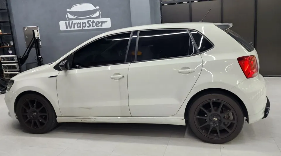 Volkswagen POLO vinyl wrap - Volkswagen Polo Vinyl Wrap Review: Satin Gray Transformation photo 5