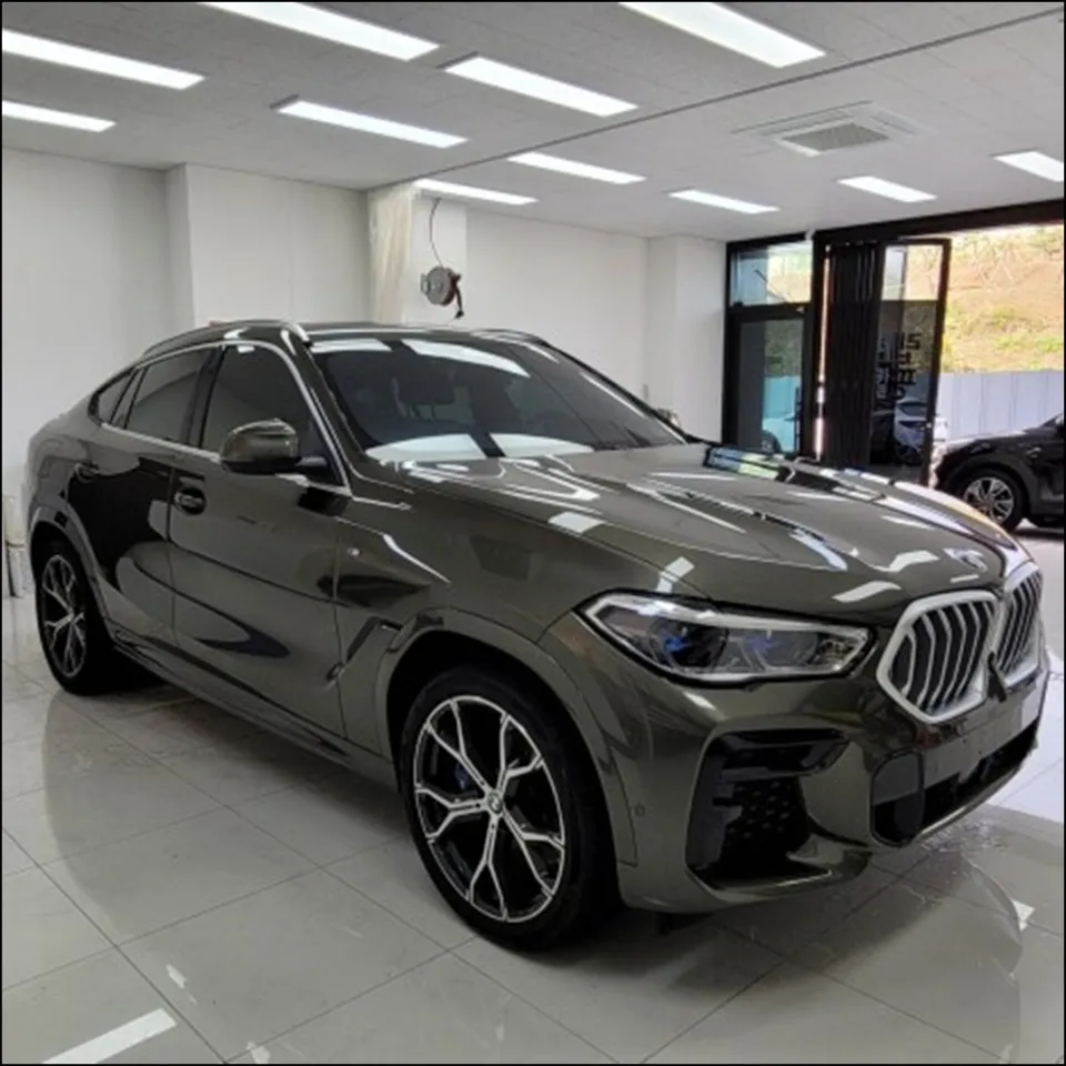 BMW X6 vinyl wrap - BMW X6 Vinyl Wrap Review — Glossy White Color Change photo 5