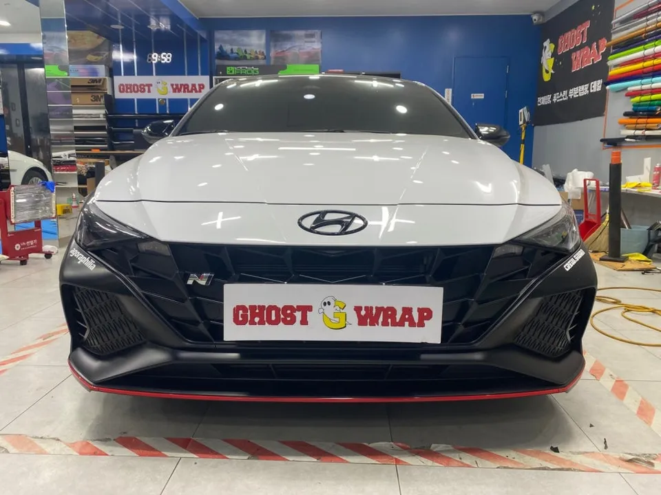 Hyundai Elantra Nのカーラッピング事例|費用目安・仕上がり 施工写真 1-2