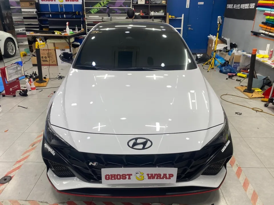 Hyundai Elantra Nのカーラッピング事例|費用目安・仕上がり 施工写真 3-2