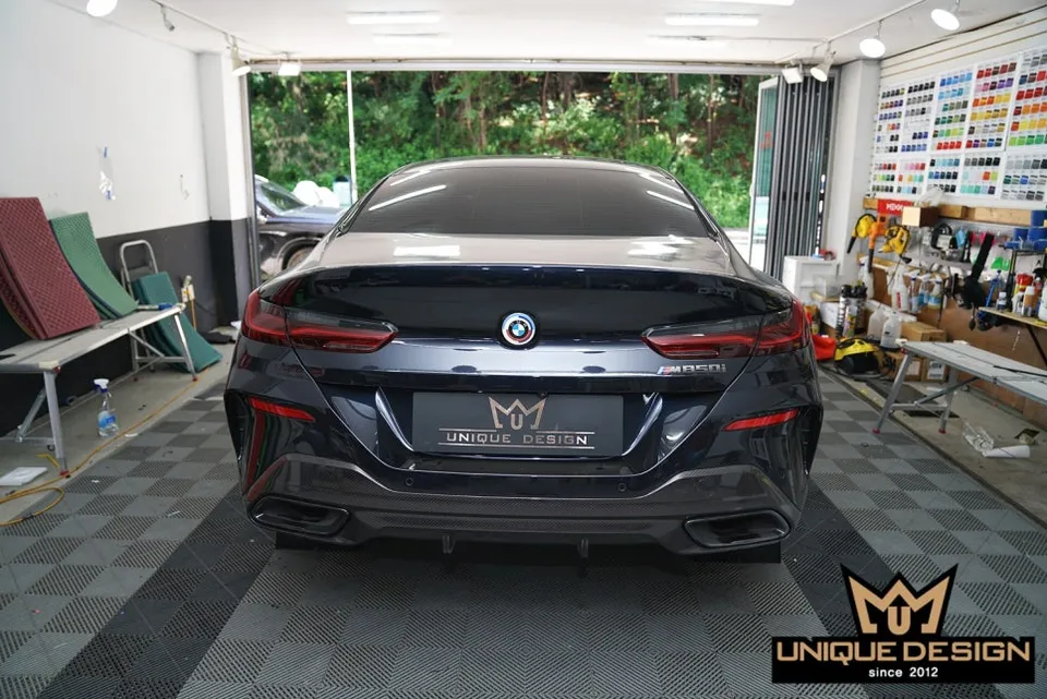 BMW 850i vinyl wrap - BMW 850i Rear Diffuser Carbon Vinyl Wrap Review photo 3