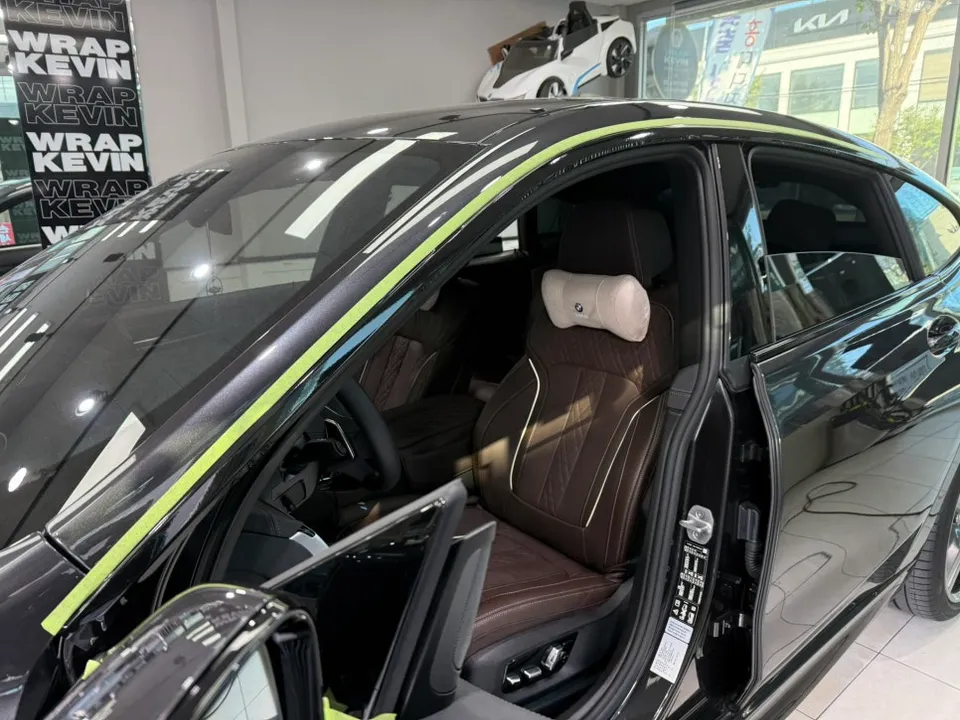 BMW 6 Series GTのカーラッピング事例 施工写真 2-2
