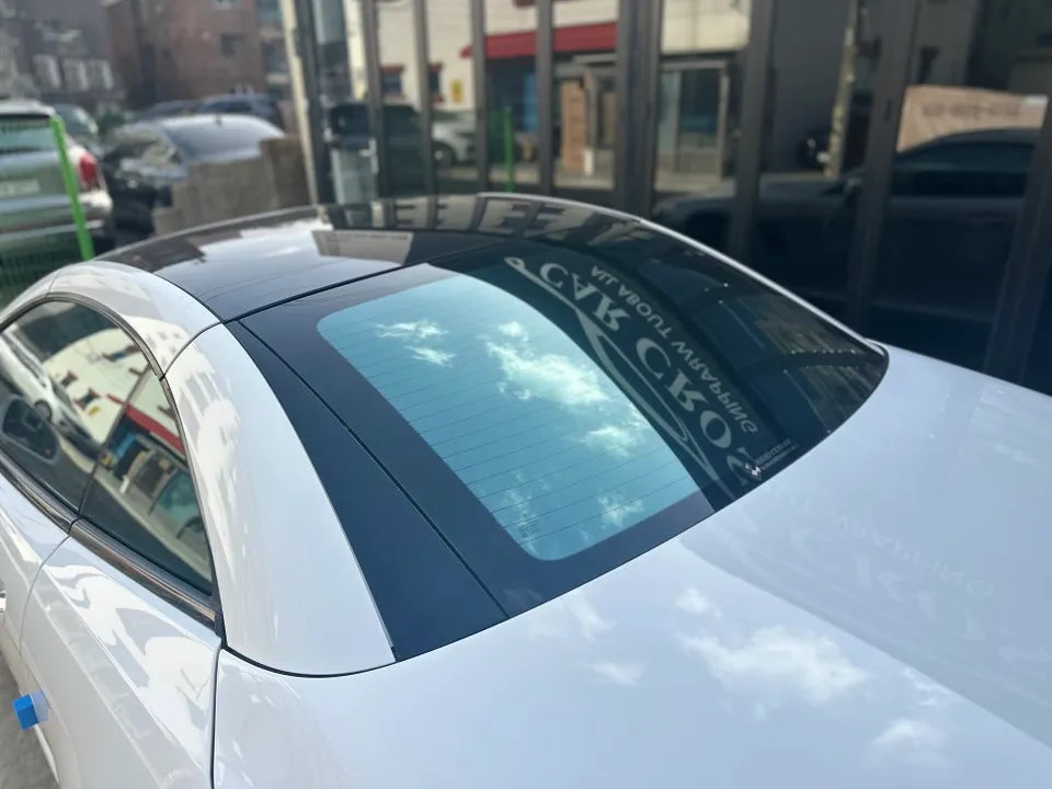 Mercedes-Benz SLのカーラッピング事例｜費用目安・仕上がり 施工写真 4-1