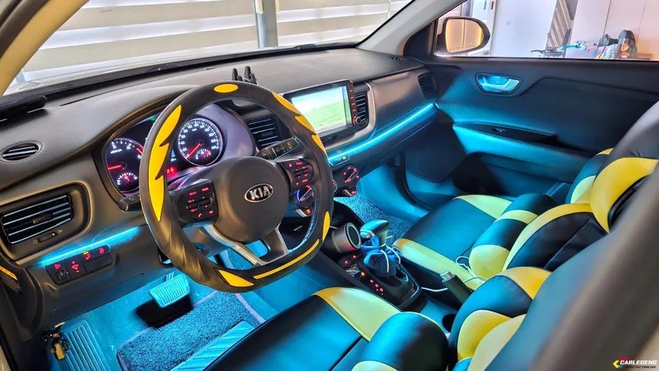 Kia Stonic ambient lighting - Kia Stonic Ambient Lighting Upgrade: Enhanced Interior LED Mood photo 4