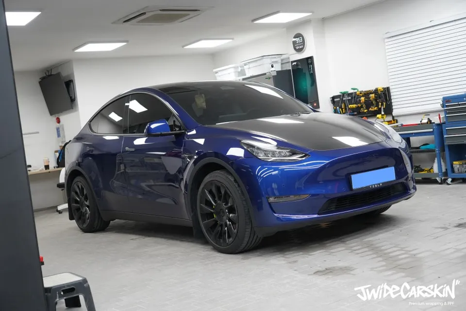 Tesla Model YのPPF施工事例 施工写真 1-3