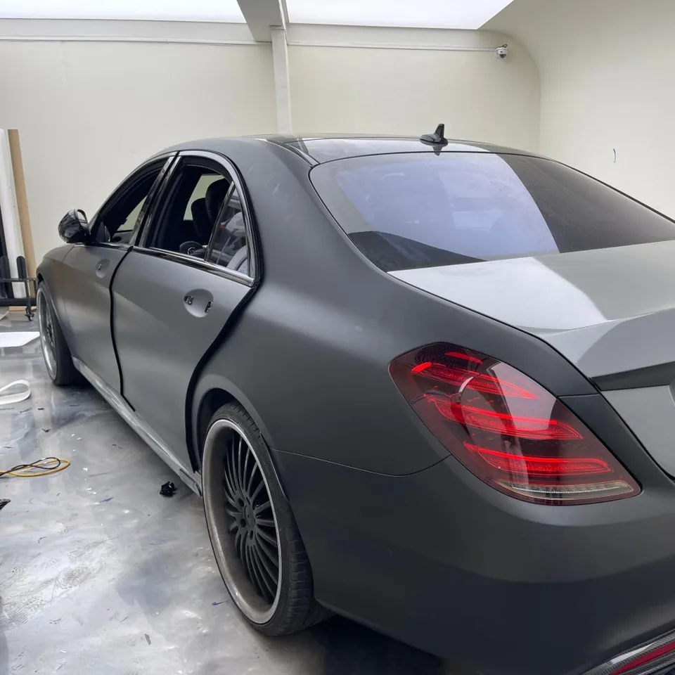 Mercedes-Benz S63 AMGのカーラッピング事例 写真