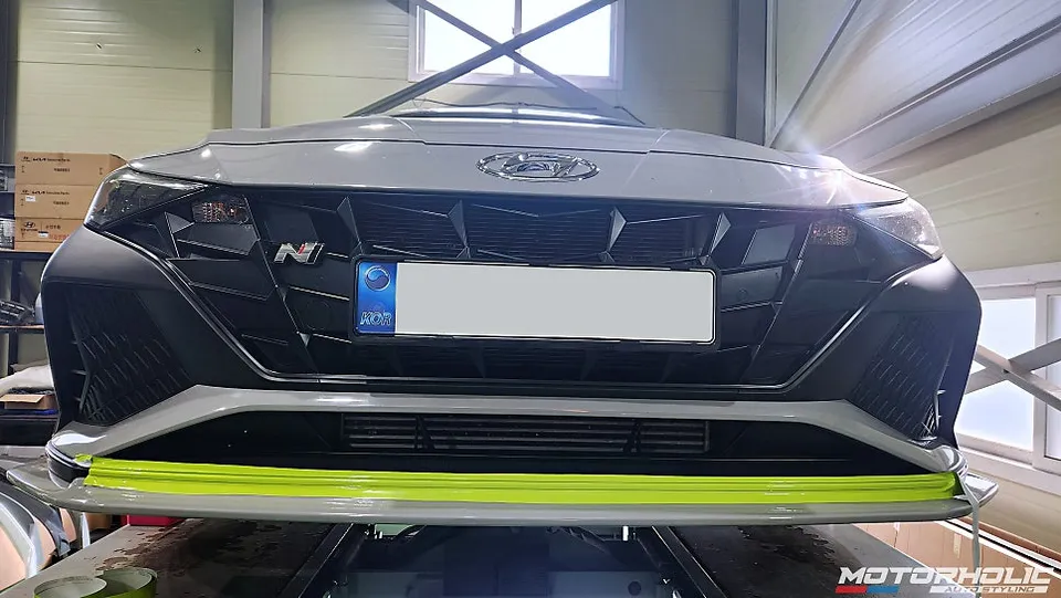 Hyundai Elantra Nのカーラッピング事例 施工写真 2