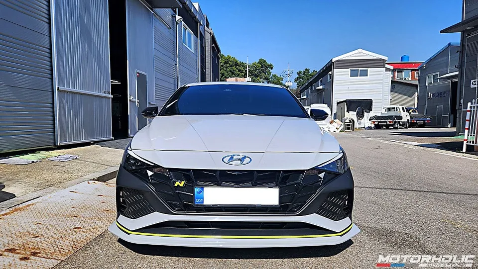 Hyundai Elantra Nのカーラッピング事例 施工写真 4