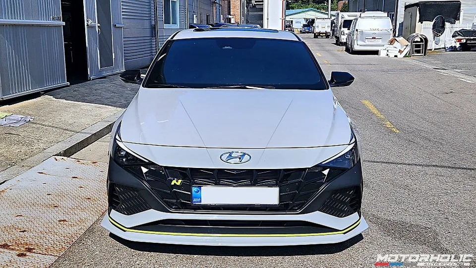 Hyundai Elantra Nのカーラッピング事例 施工写真 5