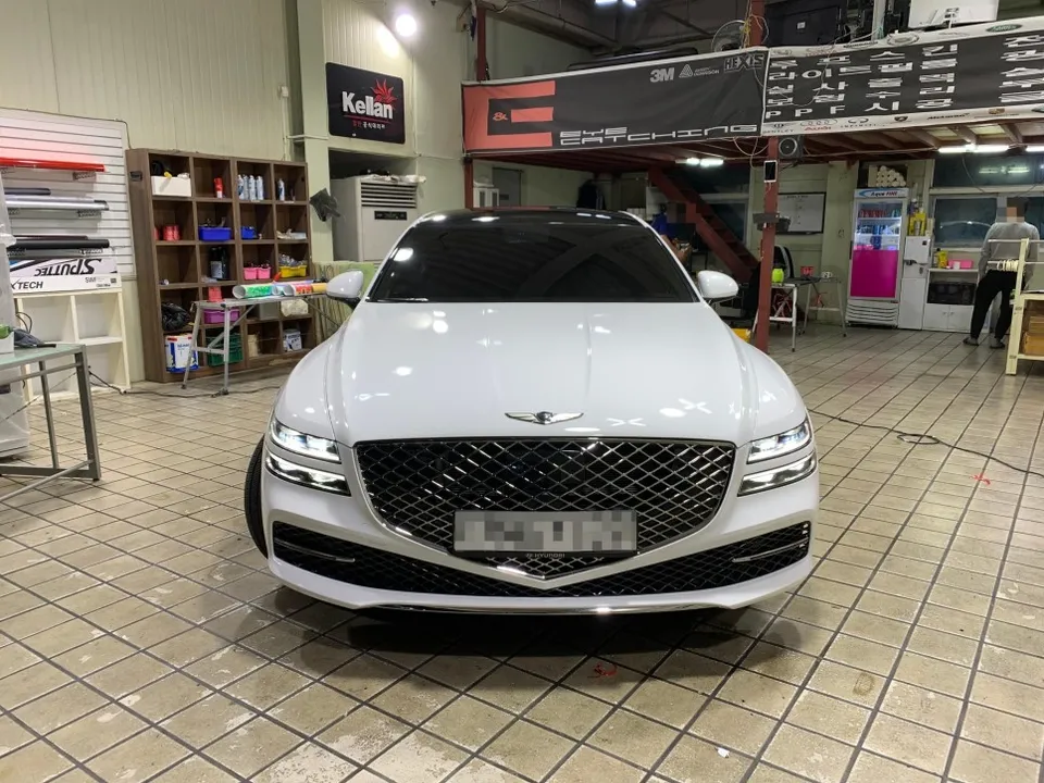 Genesis G80 vinyl wrap - Genesis G80 Vinyl Wrap Review: Gloss White Color Change photo 3