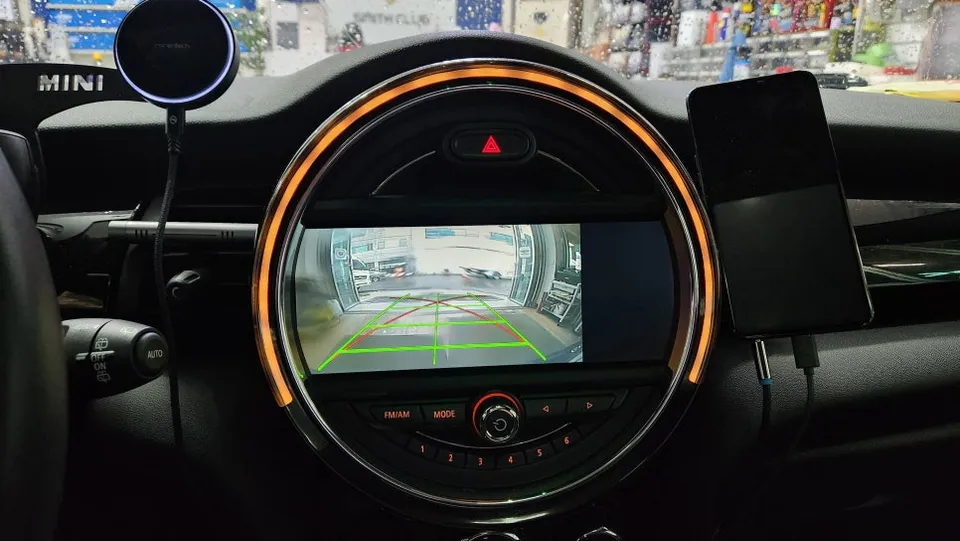 MINI MINI Cooper android head unit - MINI MINI Cooper Android Head Unit Review: Enhanced Infotainment photo 3