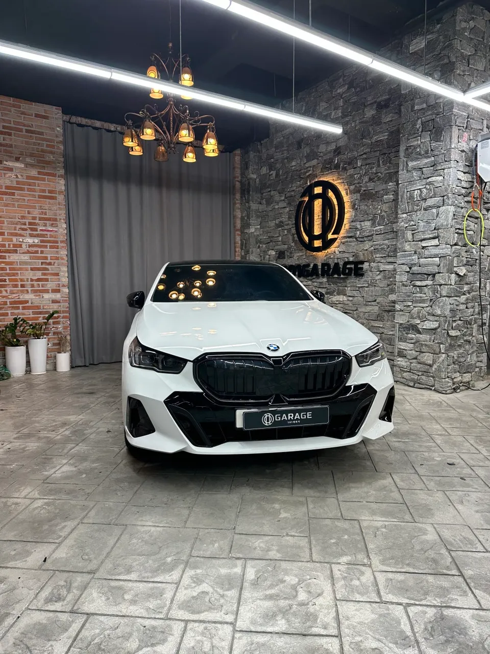 BMW 5 Series Partial Wrap: Transform Your Sedan with 2 Key Areas