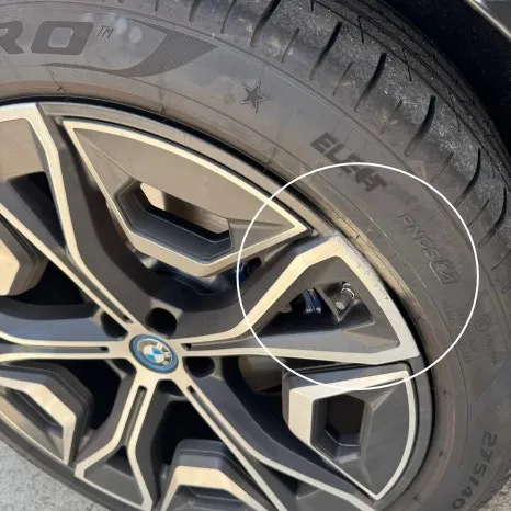 BMW iX M60 wheel repair - BMW iX M60 Wheel Repair Review — Matte Finish Curb Rash Restored photo 4