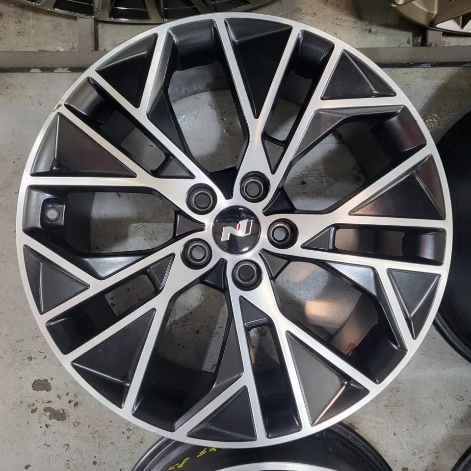 Hyundai Elantra CN7 wheel repair - Hyundai Elantra CN7 Wheel Repair & Painting Review photo 4