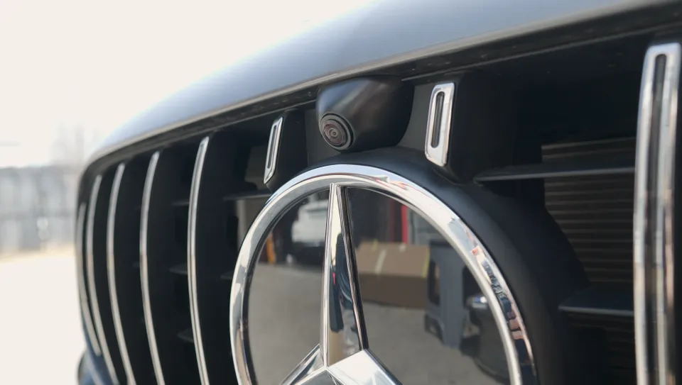 Mercedes-Benz A45 AMG W177 around view - Mercedes-Benz A45 AMG Around View Monitor Review: OEM vs. Afterma photo 6