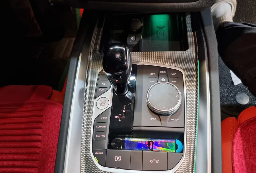 BMW X5 ambient lighting - BMW X5 Ambient Lighting Review: Crystal Upgrade photo 4