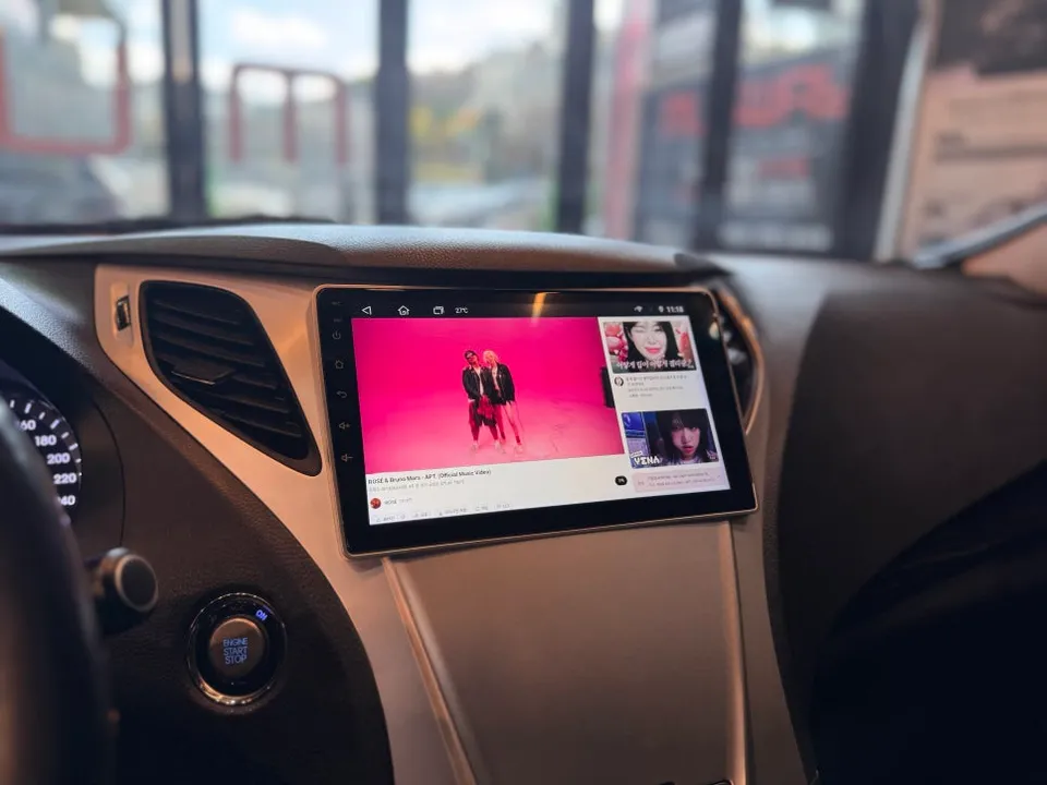 HyundaiのAndroid Auto・CarPlay取付事例 施工写真 3-2