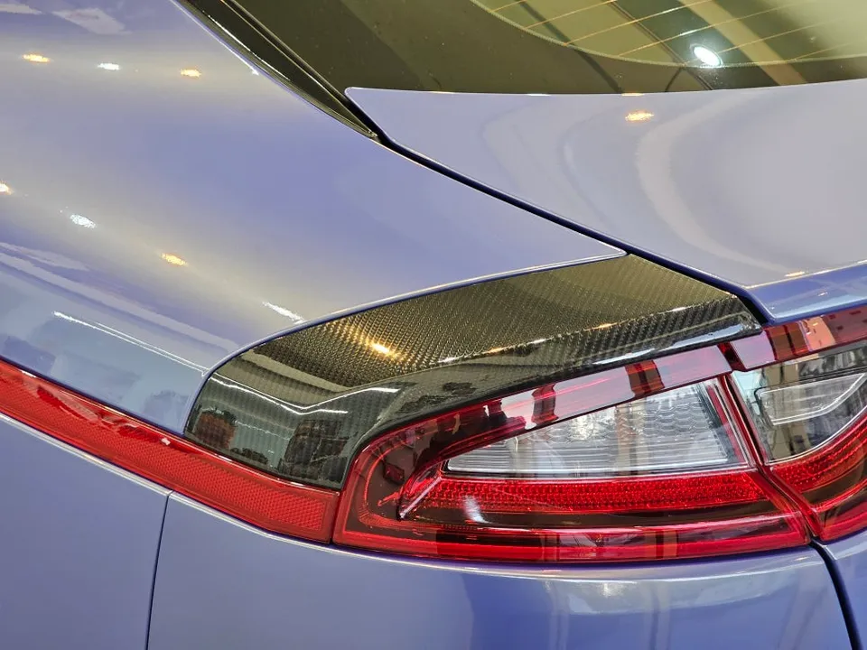 Kia Stinger PPF施工事例|カメレオンフィルムで個性を演出 施工写真 3-1