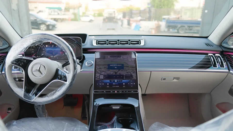 Mercedes-Benz S580 W223 interior customization review