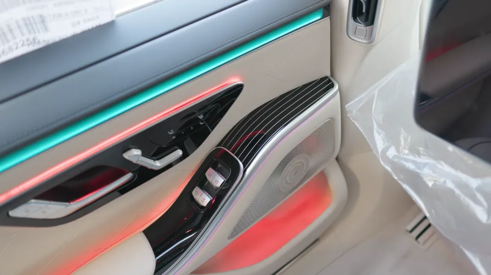 Mercedes-Benz S580 W223 interior customization - Mercedes-Benz S580 Interior Customization Review — Enhanced Luxur photo 4