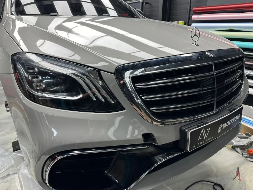 Mercedes-Benz S-Class W222のカーラッピング事例｜費用目安・仕上がり 写真