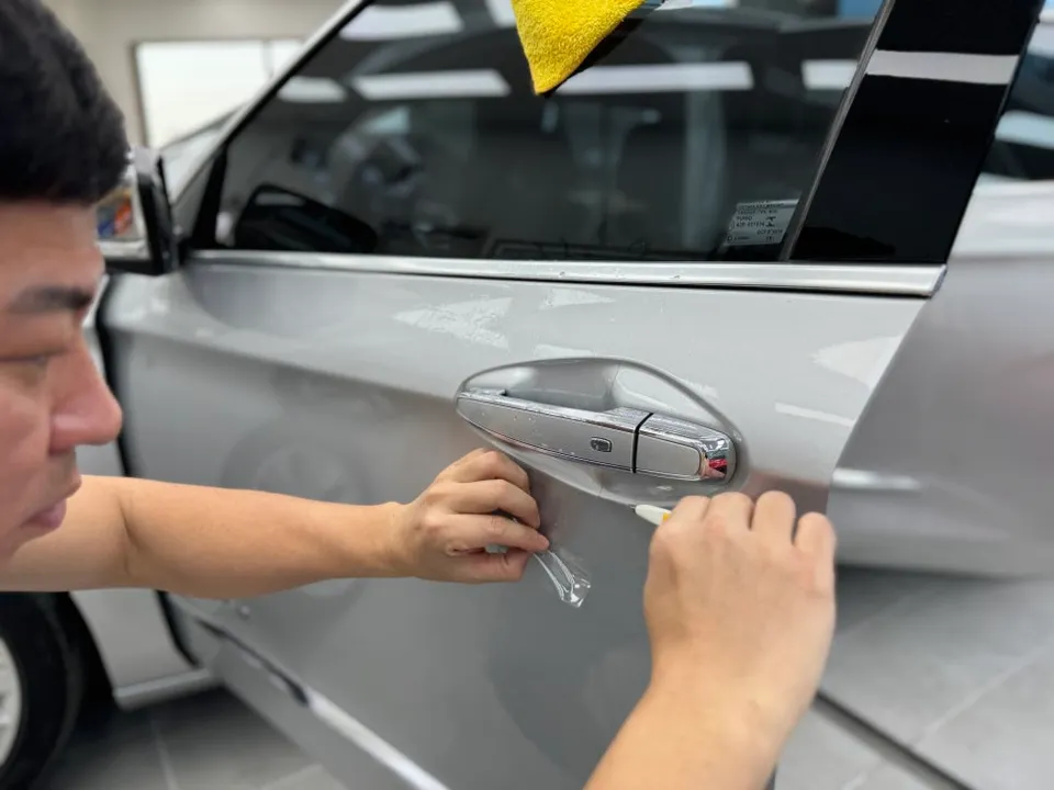 Chevrolet Impala PPF施工事例｜ドアカップ・エッジ保護 施工写真 1-2