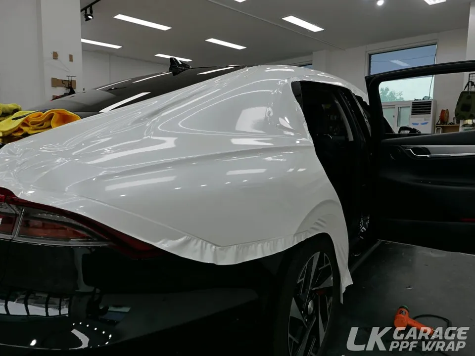 Hyundai Azeraのガラスコーティング事例|費用目安・仕上がり 施工写真 2-2