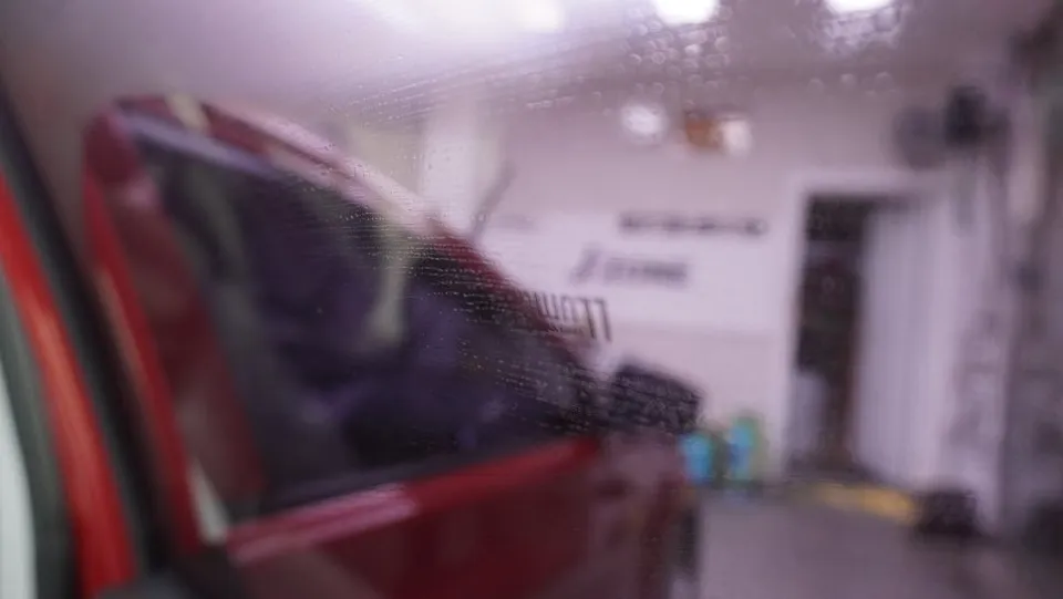 Hyundai Elantraのカーフィルム施工事例｜費用目安・仕上がり 施工写真 2-2