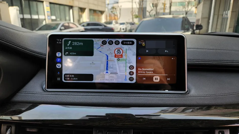 BMW X6 F16のAndroid Auto・CarPlay取付事例 施工写真 1-3