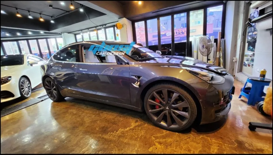 Tesla Model 3 Chrome Delete Review — Pearl White Wrap photo 2