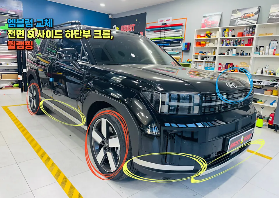 Hyundai Santa Fe MX5 vinyl wrap - Hyundai Santa Fe MX5 Vinyl Wrap Review — All-Black Transformation photo 3